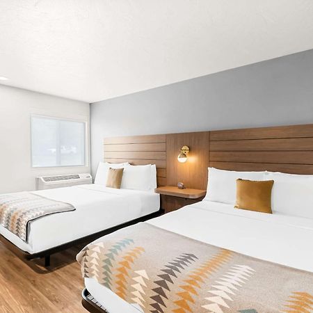 Maverick Hotel Eugene Near University, Ascend Hotel Collection Exterior photo